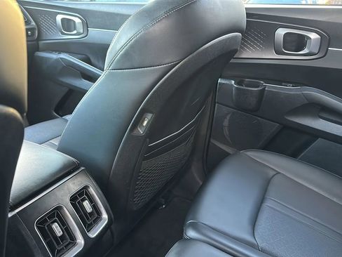 Used 2021 Kia Sorento S w/ Panoramic Sunroof Package image 15
