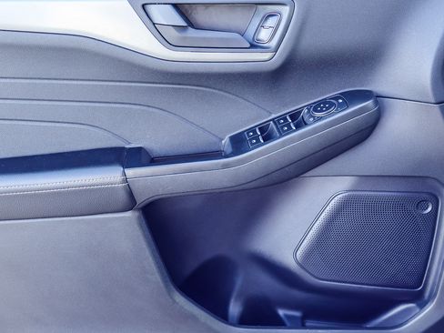 Used 2024 Ford Escape Active image 9