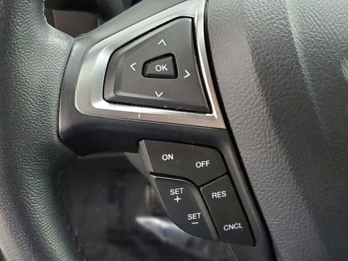 Used 2024 Ford Edge SEL image 28