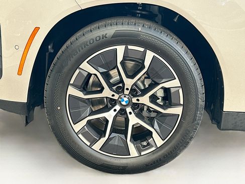 Used 2026 BMW X3 xDrive30i w/ Convenience Package AWD/4WD image 23