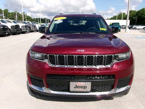 Used 2023 Jeep Grand Cherokee L Laredo image 6