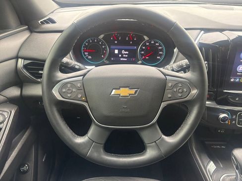 Used 2023 Chevrolet Traverse LT w/ LT Premium Package FWD image 12