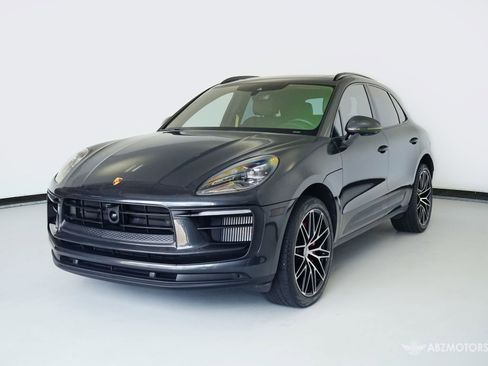 Used 2023 Porsche Macan S AWD/4WD image 2