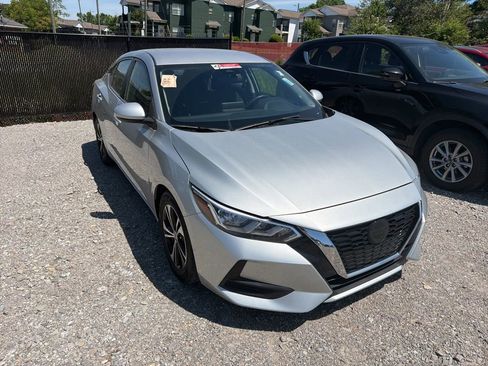 Used 2023 Nissan Sentra SV image 2