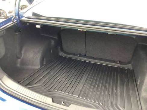 Used 2019 Chevrolet Malibu LT w/ Leather Package image 9