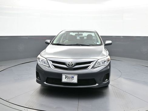 Used 2012 Toyota Corolla LE image 2