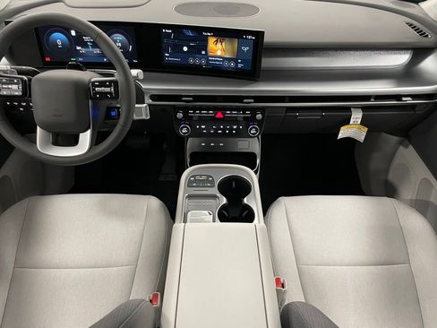New 2026 Hyundai Ioniq 9 SE image 13