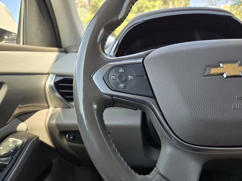 Used 2020 Chevrolet Traverse LT AWD/4WD image 18
