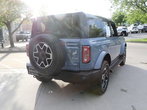 Used 2025 Ford Bronco Outer Banks AWD/4WD image 6