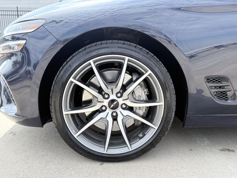 Used 2026 Genesis G70 2.5T image 12