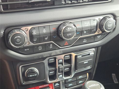 New 2026 Jeep Gladiator Mojave AWD/4WD image 27