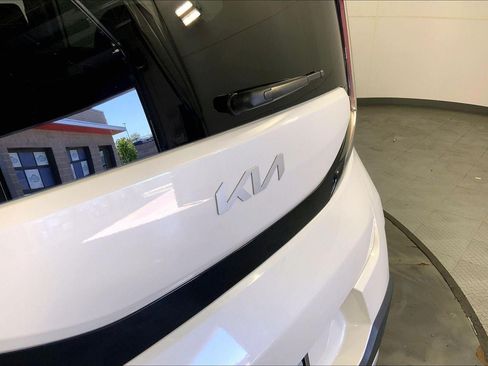 Certified 2025 Kia Soul LX FWD image 29