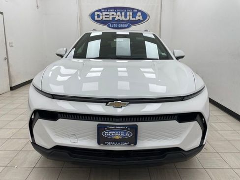 New 2026 Chevrolet Equinox EV LT image 16