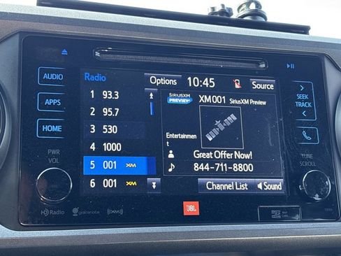 Used 2018 Toyota Tacoma TRD Sport image 31