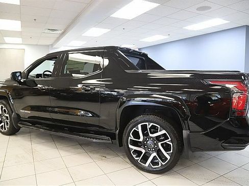 New 2024 Chevrolet Silverado EV RST AWD/4WD image 4