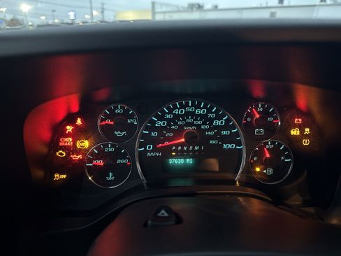 Used 2021 GMC Savana 2500 w/ Driver Convenience Package image 12