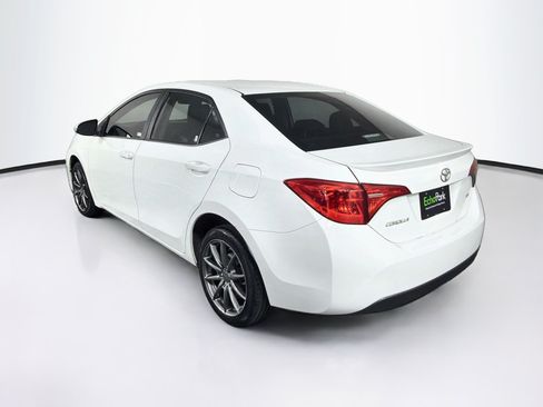 Used 2017 Toyota Corolla SE FWD image 5