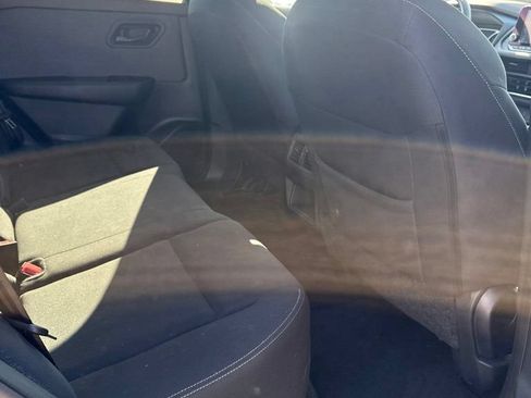 Used 2023 Nissan Rogue S FWD image 16