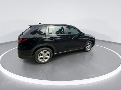 Used 2023 Honda HR-V LX image 8
