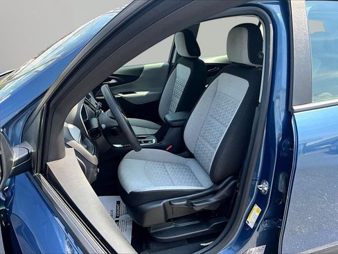 Used 2024 Chevrolet Equinox LS FWD image 24