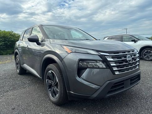 Certified 2025 Nissan Rogue SV AWD/4WD image 3