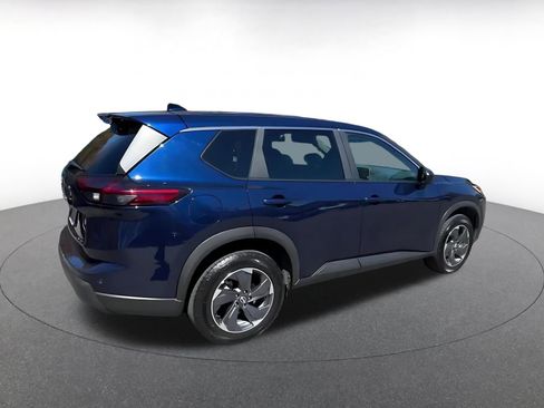 Used 2025 Nissan Rogue SV FWD image 15