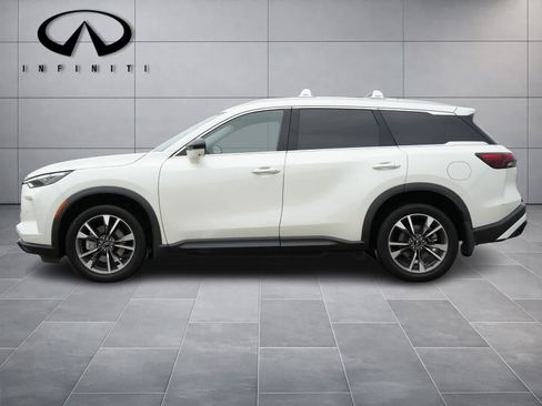 Certified 2023 INFINITI QX60 Luxe w/ Cargo Package AWD/4WD image 4