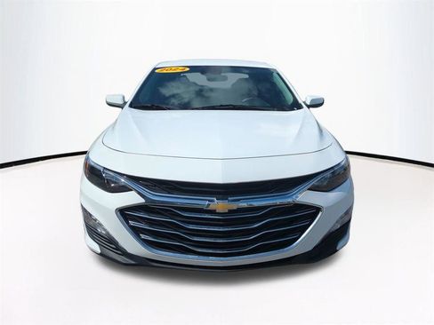Used 2024 Chevrolet Malibu LT image 3
