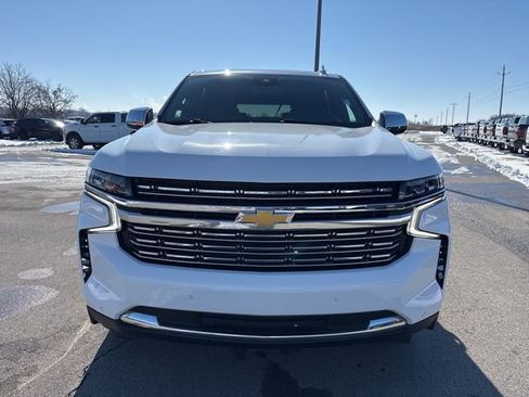 Used 2023 Chevrolet Suburban Premier image 8