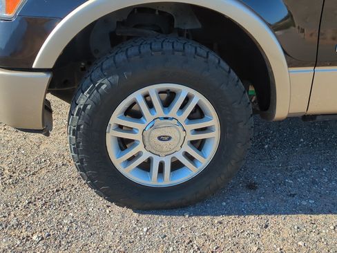 Used 2014 Ford F150 Lariat w/ Equipment Group 501A Mid image 10