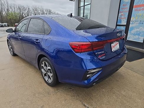Used 2021 Kia Forte LXS FWD image 7