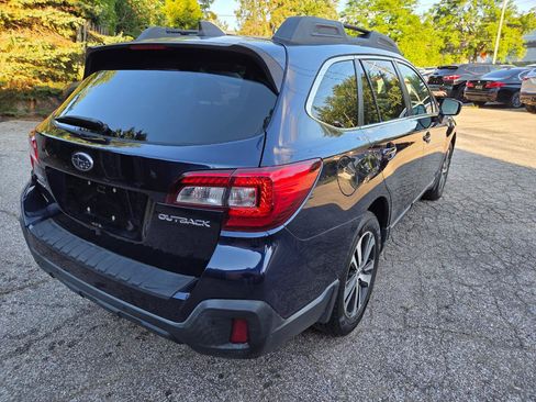 Used 2018 Subaru Outback 2.5i Limited AWD/4WD image 5