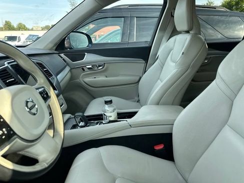 Used 2023 Volvo XC90 B5 Core w/ Climate Package AWD/4WD image 7