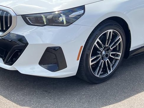 Used 2024 BMW 530i xDrive w/ M Sport Package AWD/4WD image 7