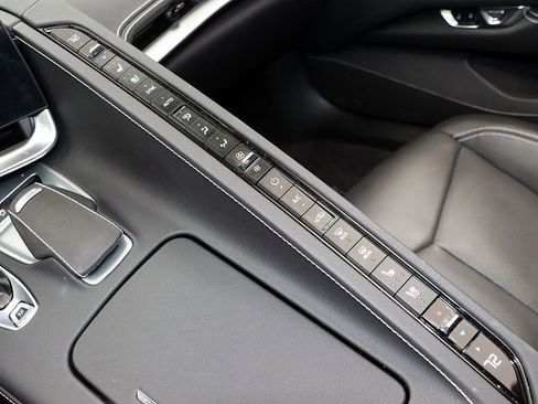 Used 2023 Chevrolet Corvette Stingray w/ Z51 Performance Package image 20