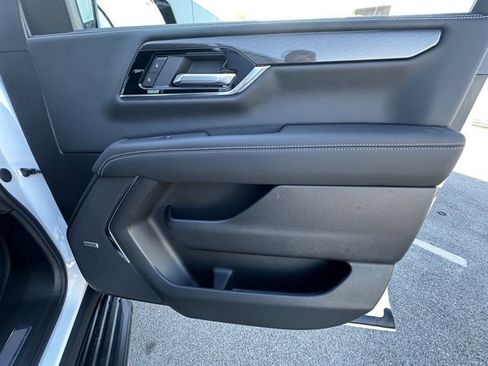 New 2026 GMC Yukon Elevation w/ Elevation Premium Package image 33