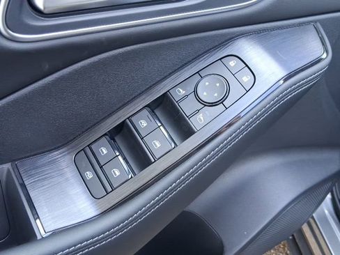 New 2026 Nissan Rogue Platinum AWD/4WD image 12