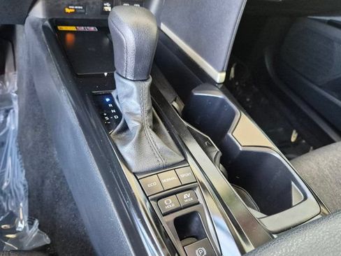 Used 2025 Toyota Camry LE FWD image 20