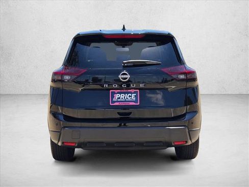 Used 2025 Nissan Rogue SV FWD image 7