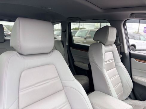 Used 2018 Honda CR-V Touring image 15