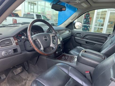 Used 2012 GMC Yukon XL Denali image 12