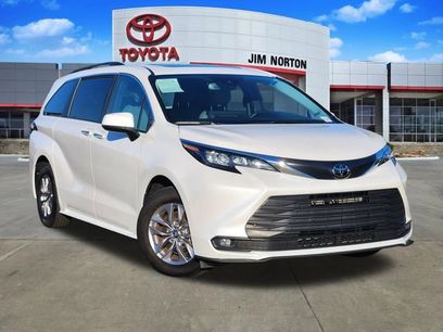 Used 2026 Toyota Sienna XLE
