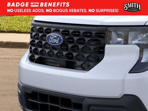 New 2025 Ford Maverick XL image 19