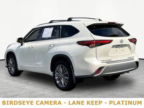 Used 2020 Toyota Highlander Platinum AWD/4WD image 4