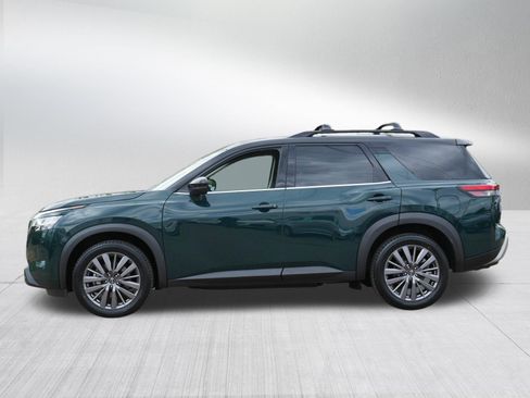 Certified 2023 Nissan Pathfinder SL w/ SL Premium Package AWD/4WD image 4
