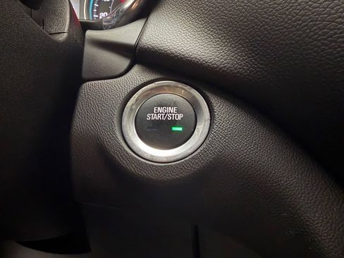 Used 2021 Chevrolet Equinox LT AWD/4WD image 29