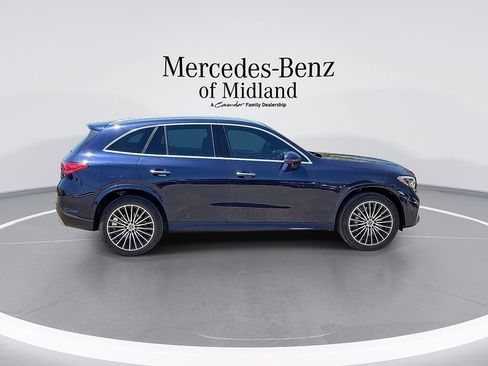 Used 2023 Mercedes-Benz GLC 300 4MATIC image 9