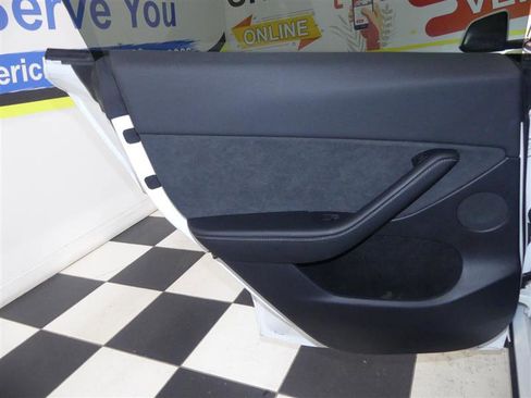 Used 2023 Tesla Model Y Performance AWD/4WD image 24