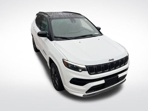 Used 2025 Jeep Compass Limited w/ High Altitude Package image 38