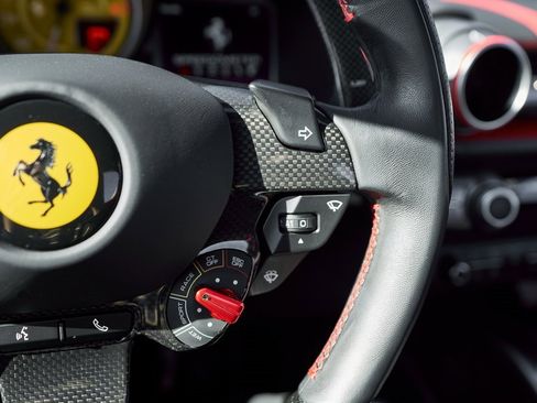 Used 2018 Ferrari 812 Superfast Base image 56